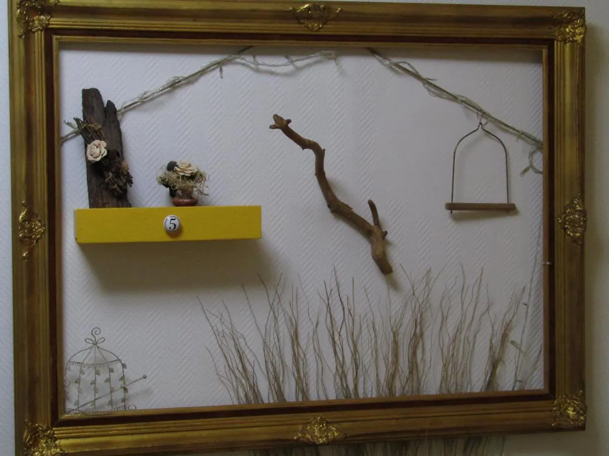 Bed & Breakfast Chambre D'Hotes Au Nid Du Thil Beauvais