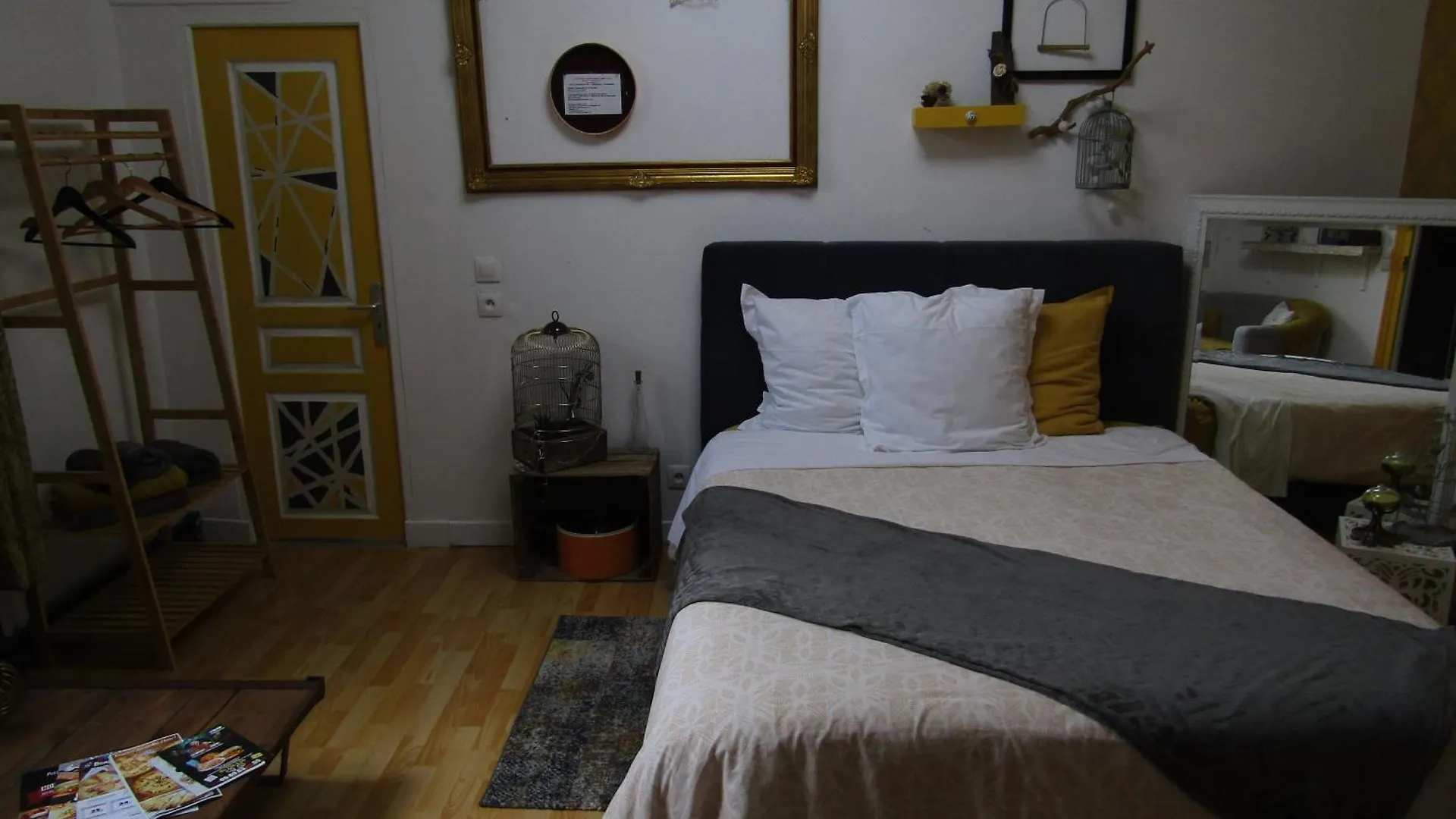 Chambre D'Hotes Au Nid Du Thil Beauvais Bed & Breakfast