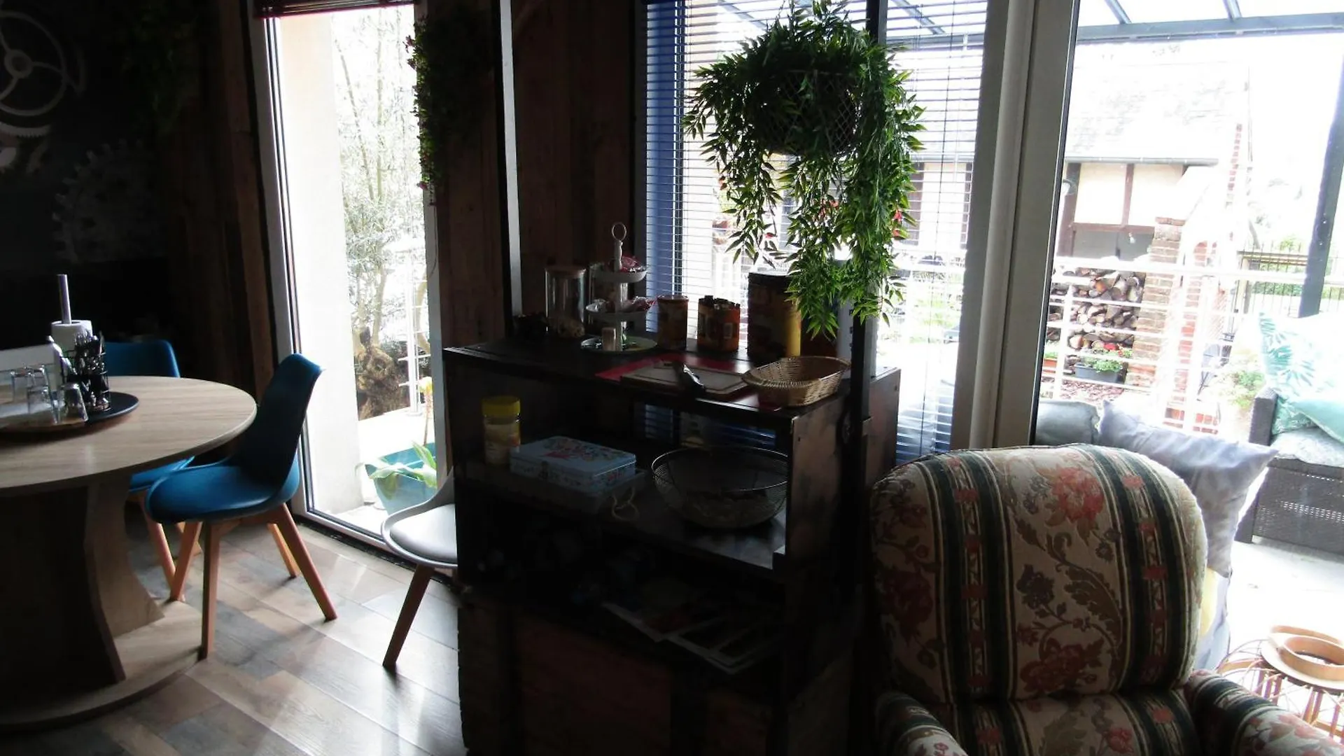 Chambre D'Hotes Au Nid Du Thil Beauvais 0*,